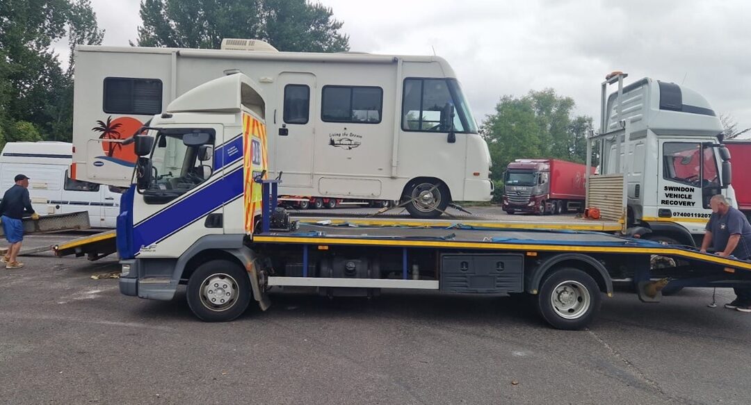 Recovery truck Assistance: Breakdown, Accident: Swindon And Surrounding Areas