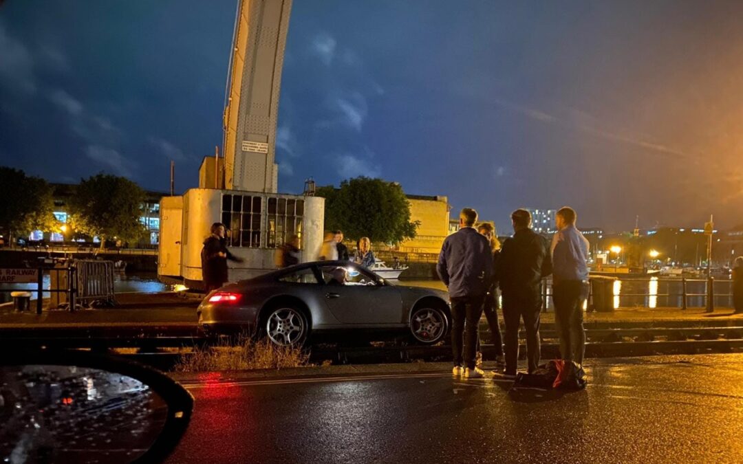 Vehicle & Car Recovery Swindon: 07400119207