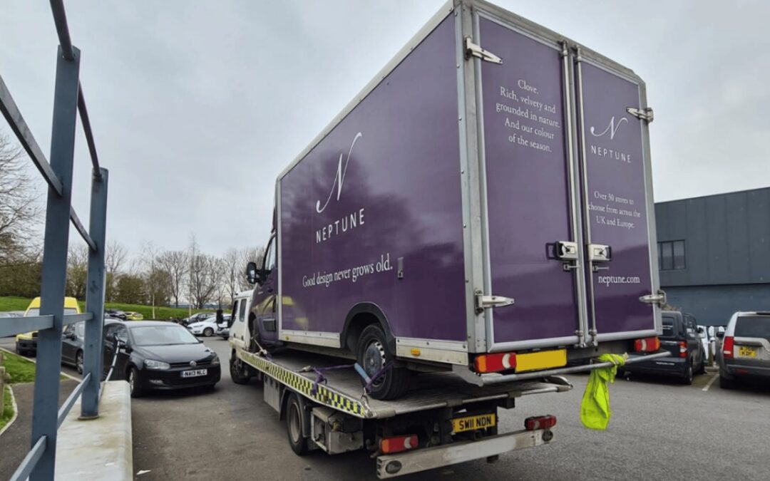 Vehicle & Car Recovery Swindon Wiltshire: 07400119207