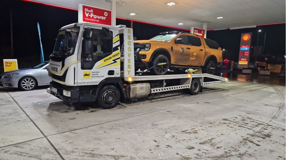 Newbury Accident & Breakdown Rescue Berkshire: 07400119207