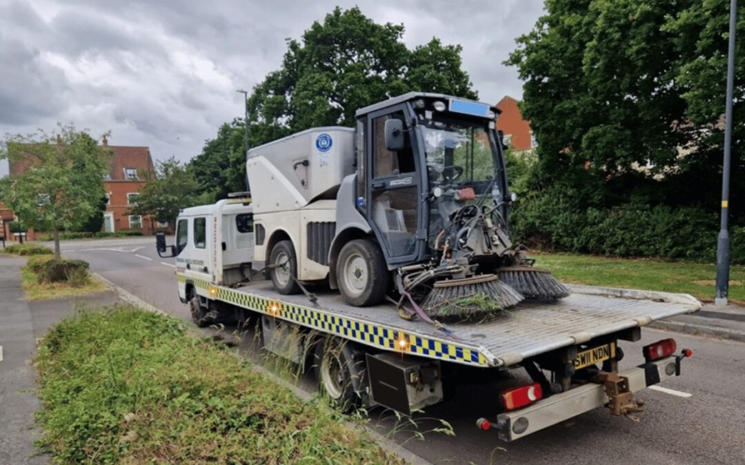 Commercial Machinery Transport in Newbury: 07400119207