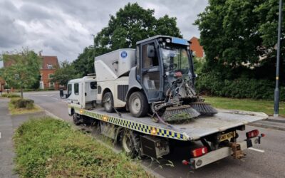 Commercial Machinery Transport in Newbury: 07400119207